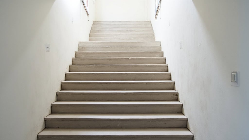 Monte escalier à Marœuil : votre guide 2025
