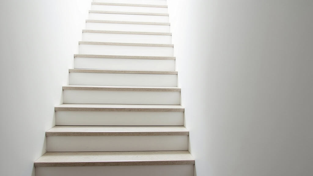 Monte escalier à Pont-d'Ain : votre confort en 2025