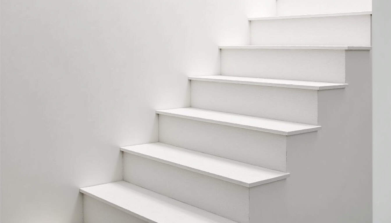 Installation d’un monte-escalier droit sur un escalier intérieur à Castelmoron-sur-Lot