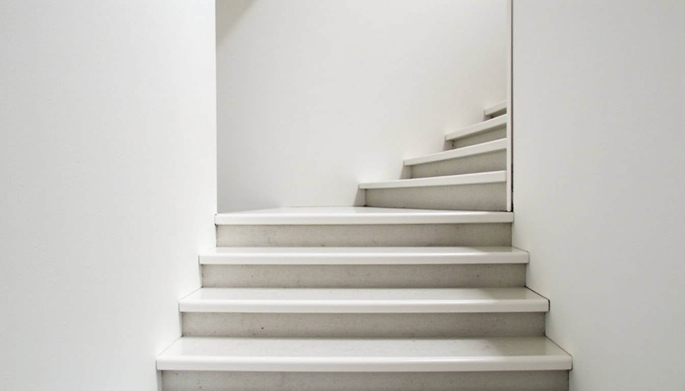 Installation d’un monte-escalier sur un escalier intérieur à Saint-Amand-en-Puisaye